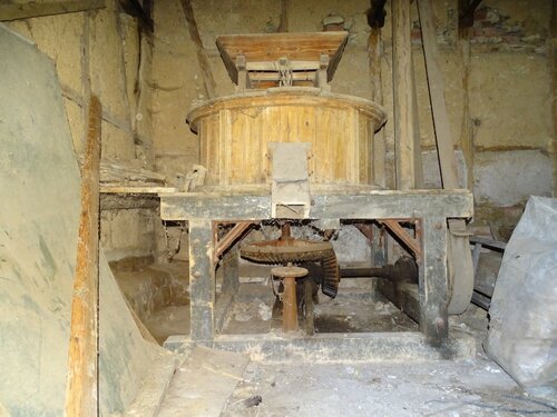 Der Steingang stand ca. 40 Jahre ungenutzt in der Scheune von Gerald Fernschild