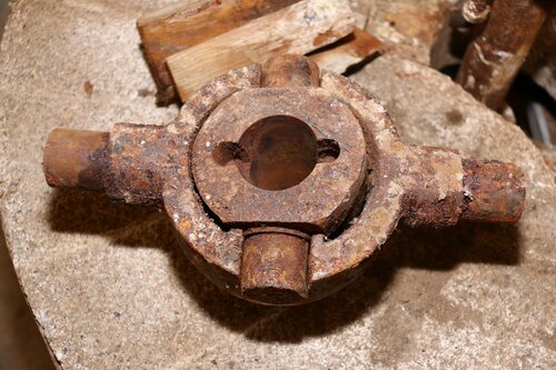 Die Balancierhaue zum Antrieb des Läufersteines