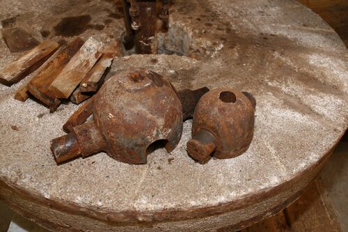 Die Balncierhaue in Einzelteilen